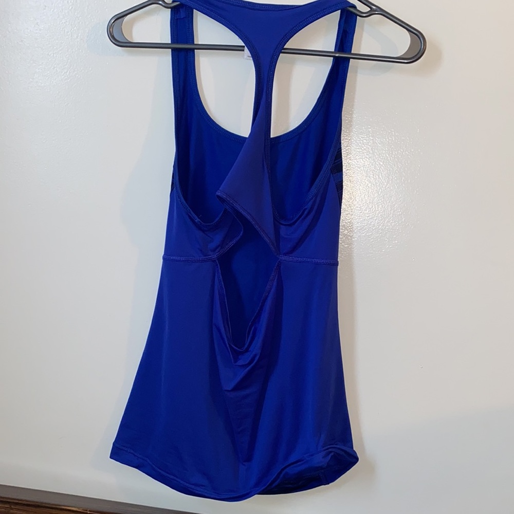 Adidas Racerback Tank Top With Cut Out - Picture 3 of 3